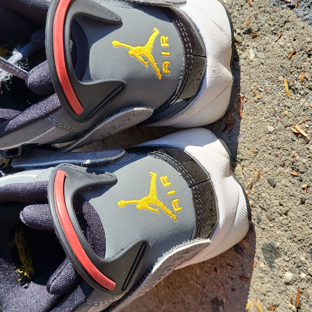 Jordan 6 Rings - Picture 5 of 7